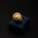 Scarab round ring